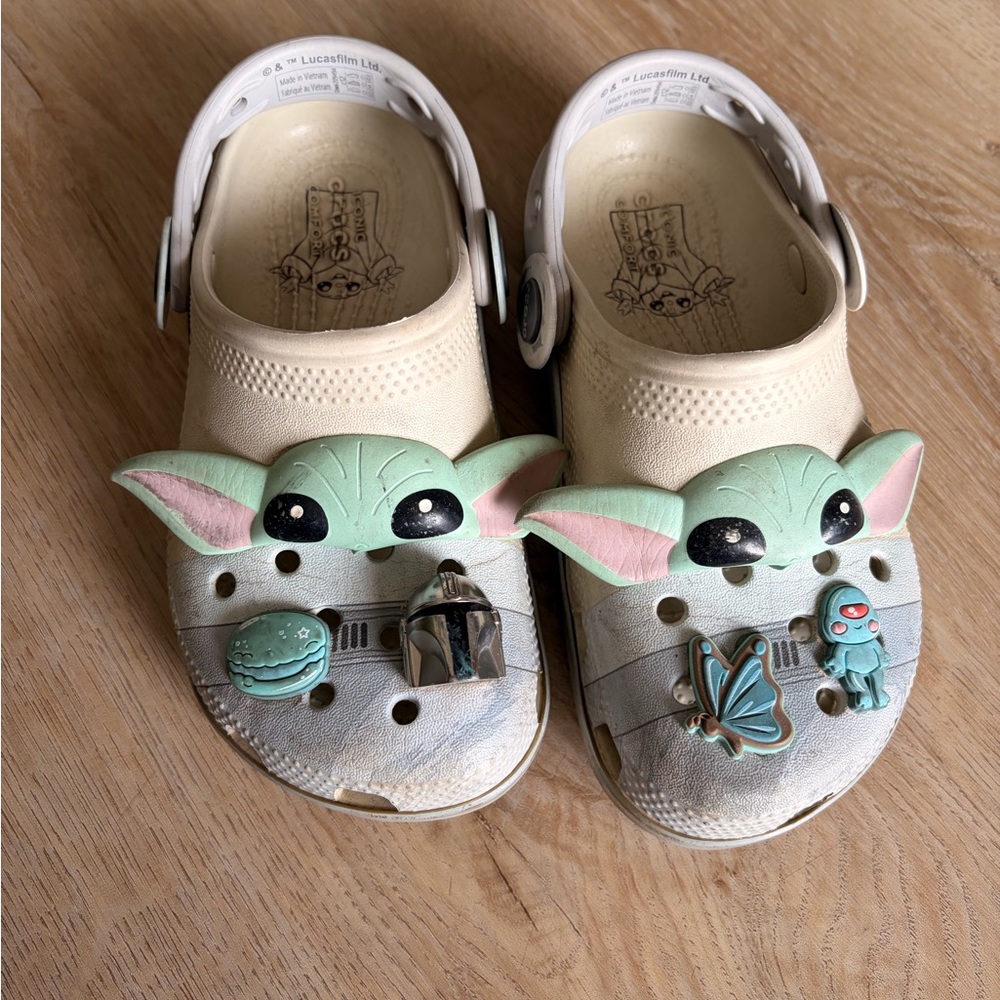 Kids Star Wars crocs size 12